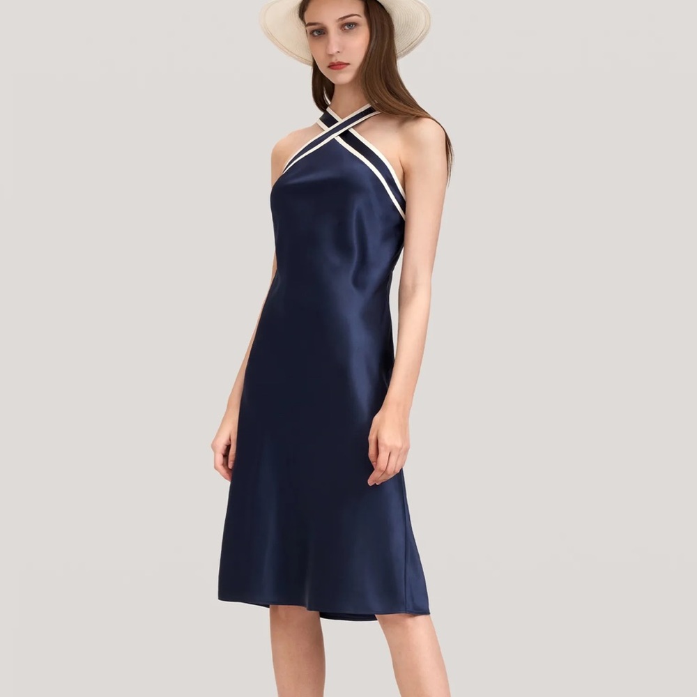 Lilysilk Glossy Camellia Silk Halter-Neck Dress - Picture 7 of 10